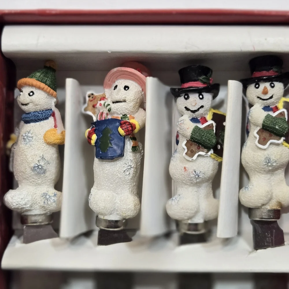 Cardinal Inc. Gourmet Cheese Spreaders Snowmens